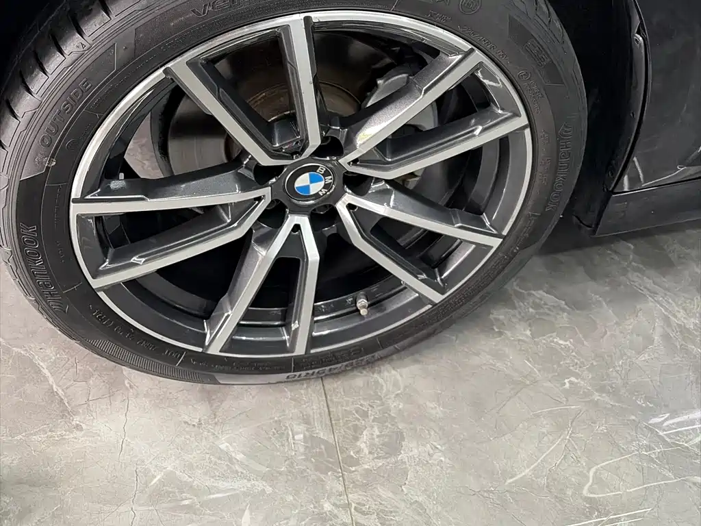 BMW 3 Series 2024