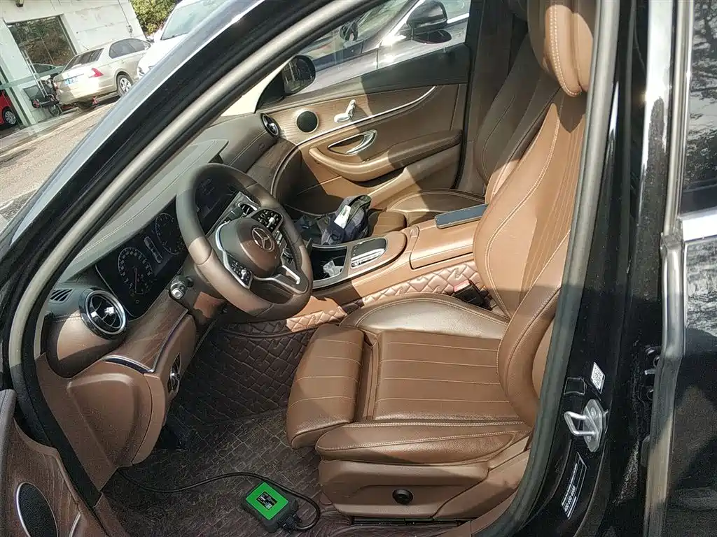 Mercedes-Benz E-Class 2020 — фото 7