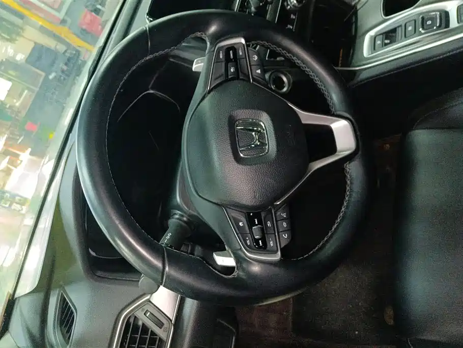 Honda Accord 2022 — фото 15