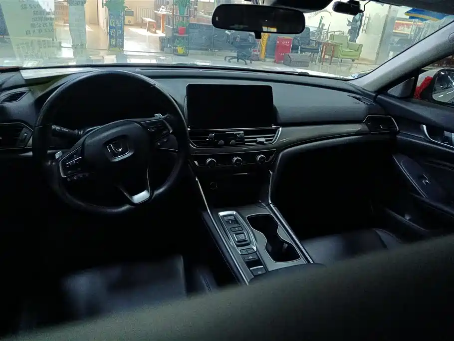 Honda Accord 2022 — фото 12