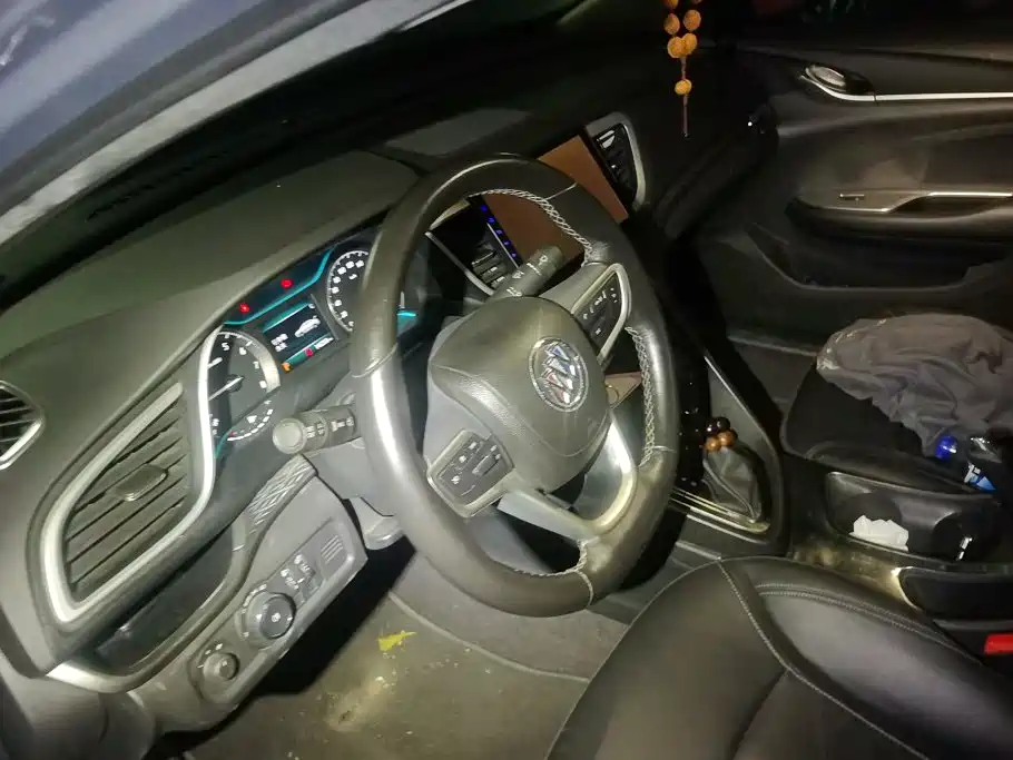 Buick Excelle 2018 — фото 15