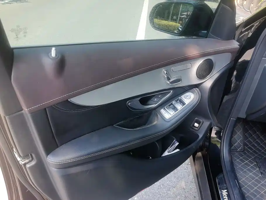 Mercedes-Benz GLC 2020