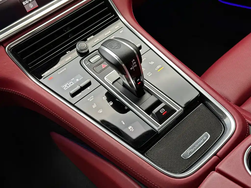 Porsche Panamera 2021 — фото 10