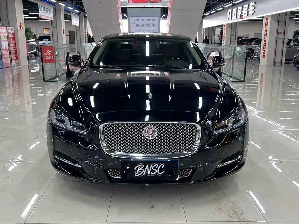 Jaguar XJ 2014 — фото 2