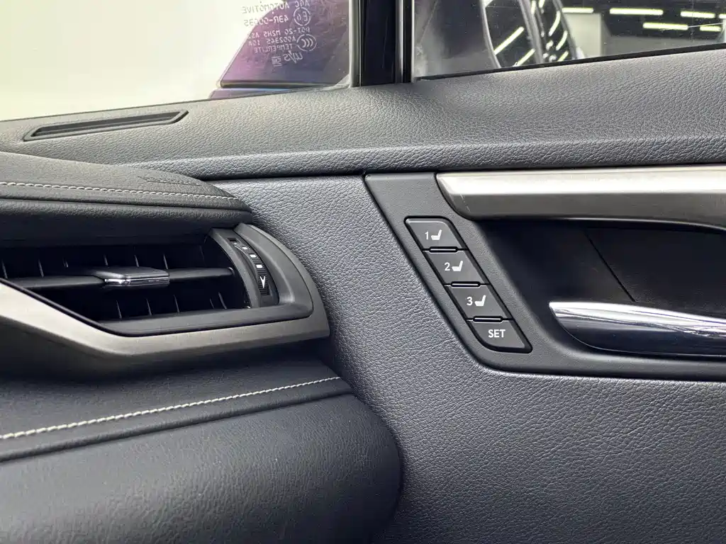 Lexus RX 2016 — фото 16