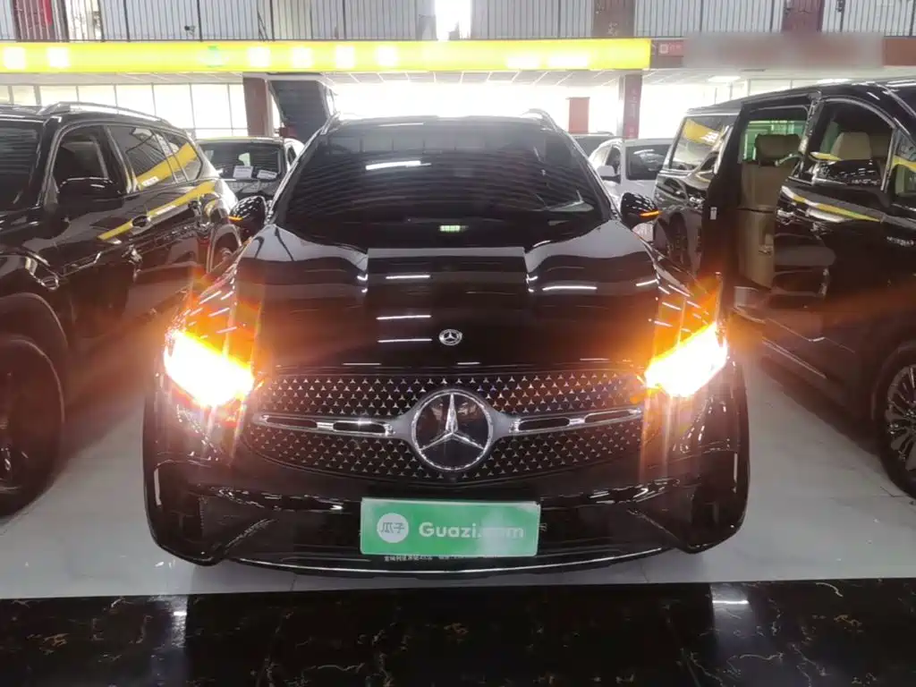 Mercedes-Benz GLC 2023