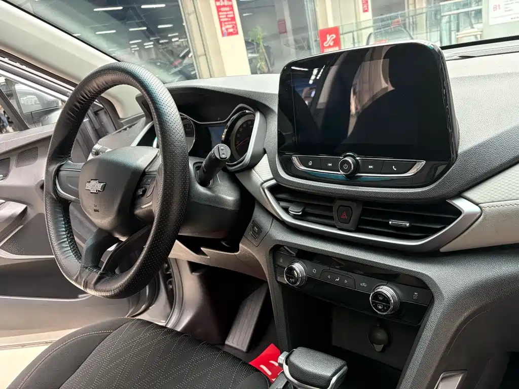 Chevrolet Volando 2019 — фото 16