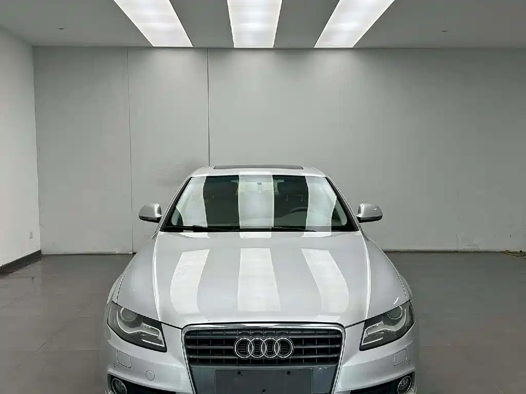 Audi A4L 2011