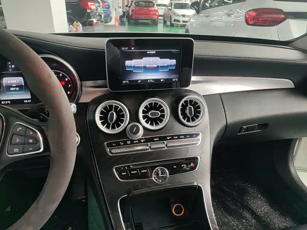 Mercedes-Benz C-Class 2018 — фото 13