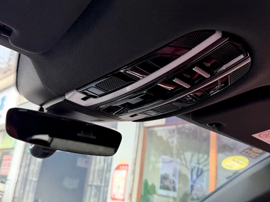 Porsche Panamera Hybrid 2018 — фото 17