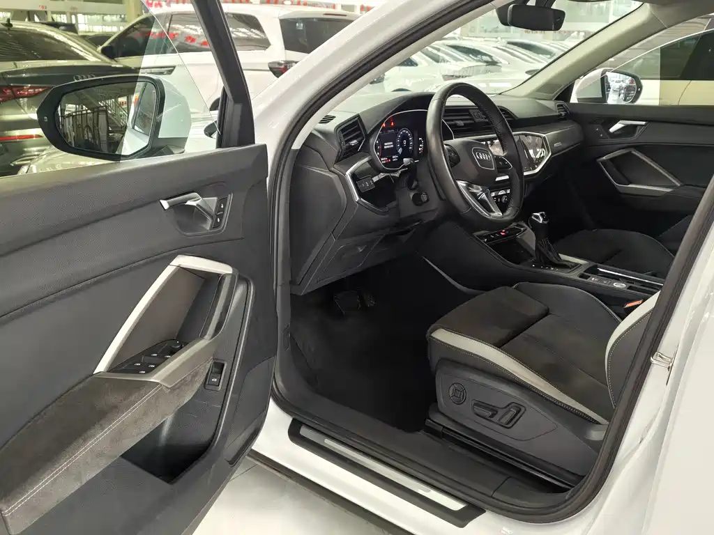 Audi Q3 2023