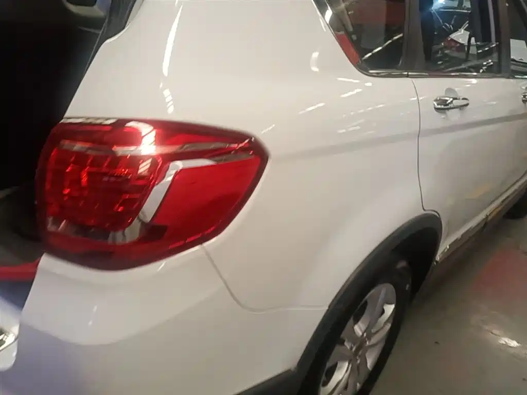 Haval H6 2015 — фото 8