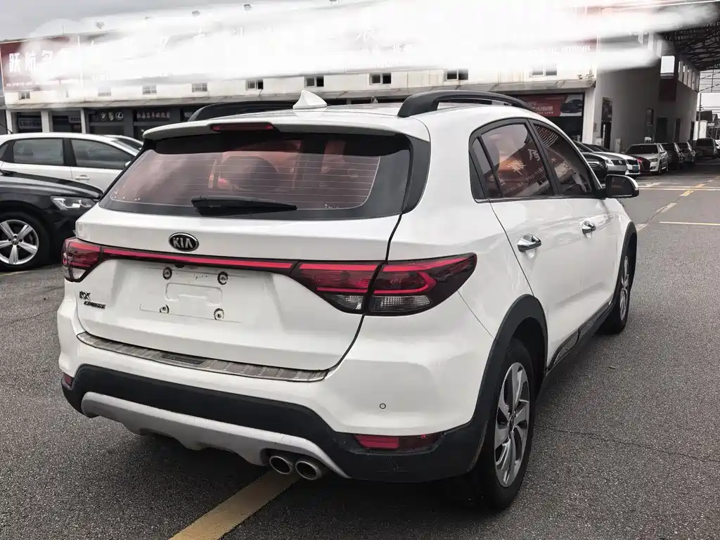 Kia KX Cross 2018 — фото 4