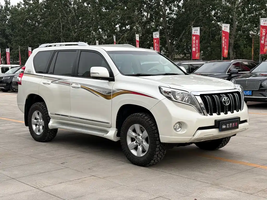 Toyota Prado 2016 — фото 3