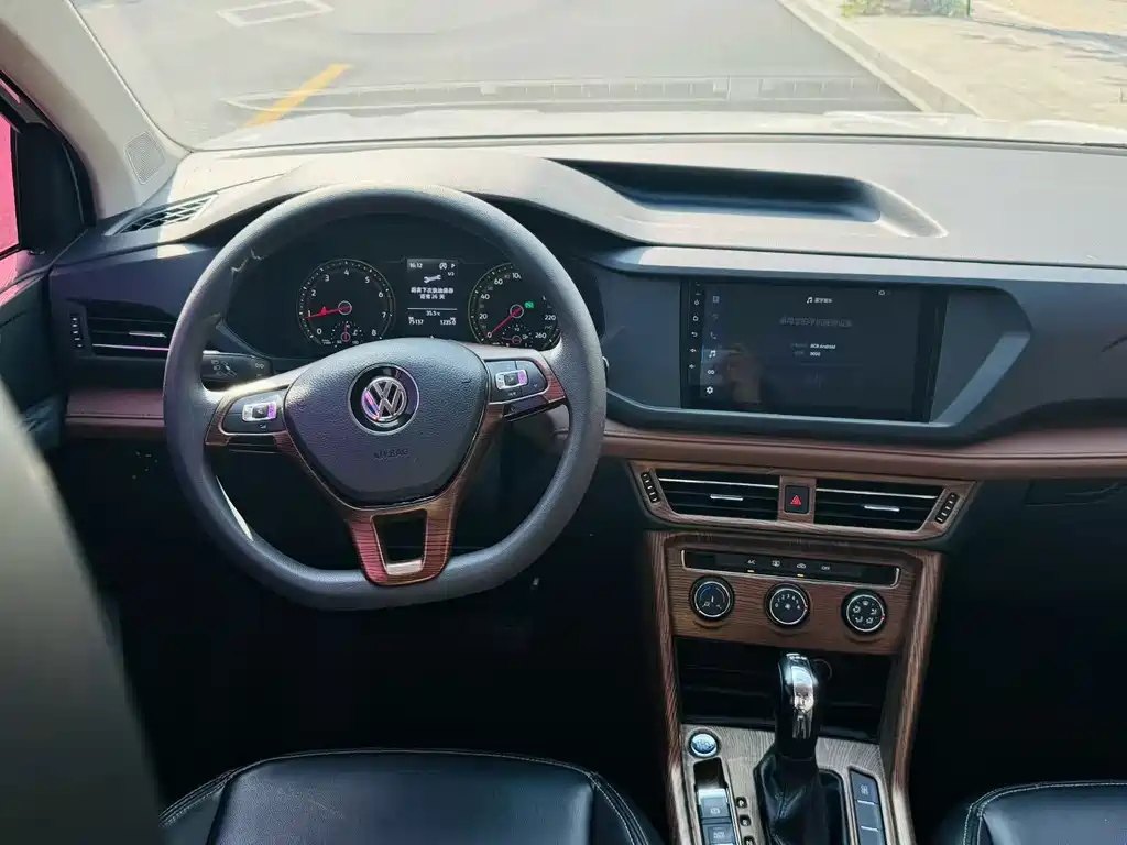 Volkswagen Tuyue 2019