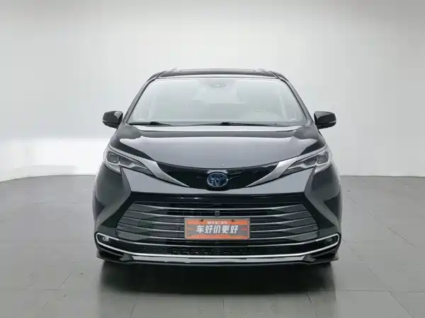 Toyota Sienna 2023