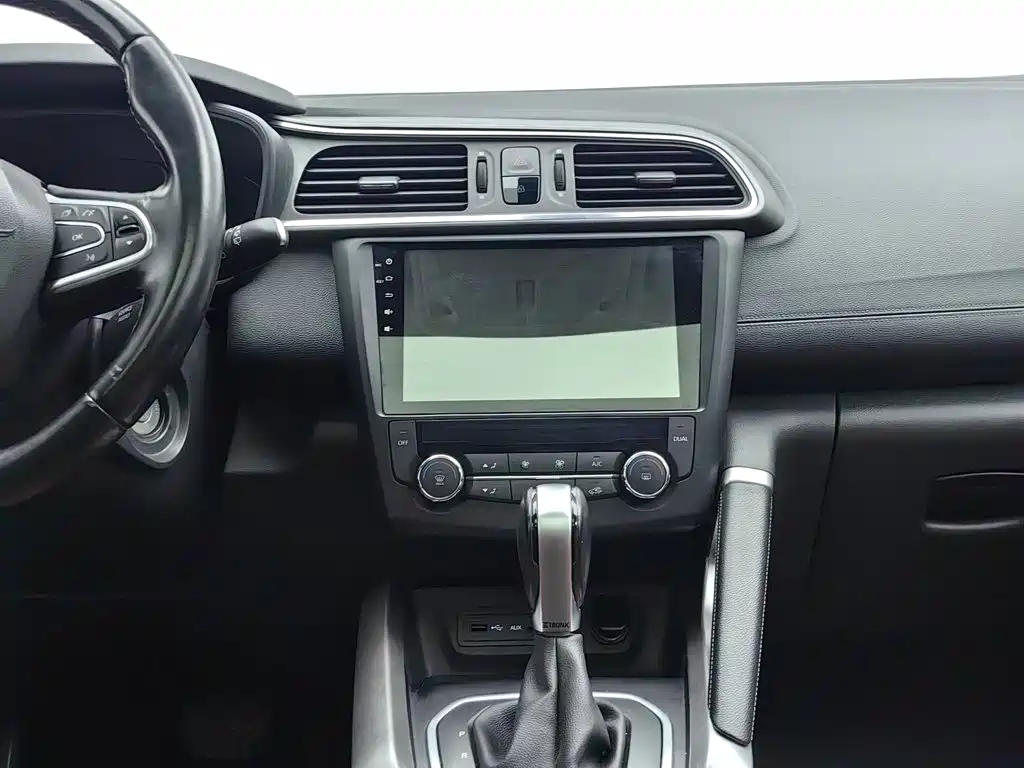 Renault Kadjar 2016 — фото 12
