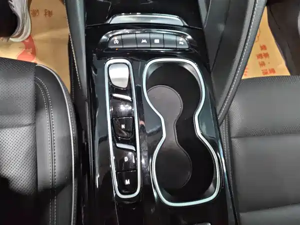 Buick Envision Plus 2023