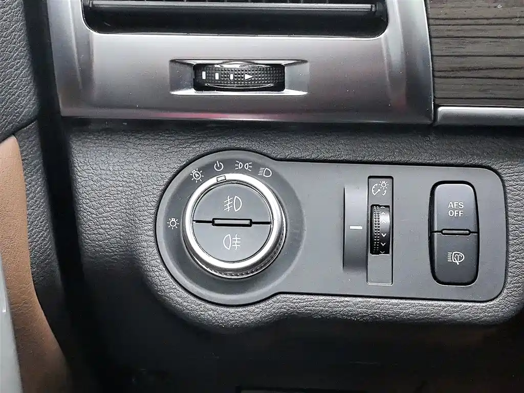 Haval H9 2017 — фото 21