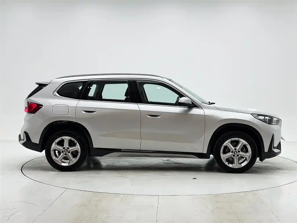 BMW X1 2023 — фото 9