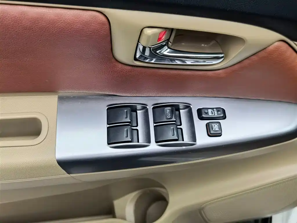 Toyota Fortuner 2016 — фото 8