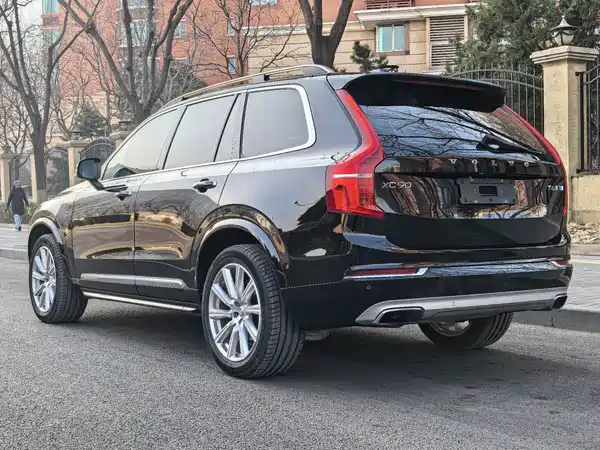 Volvo XC90 2015