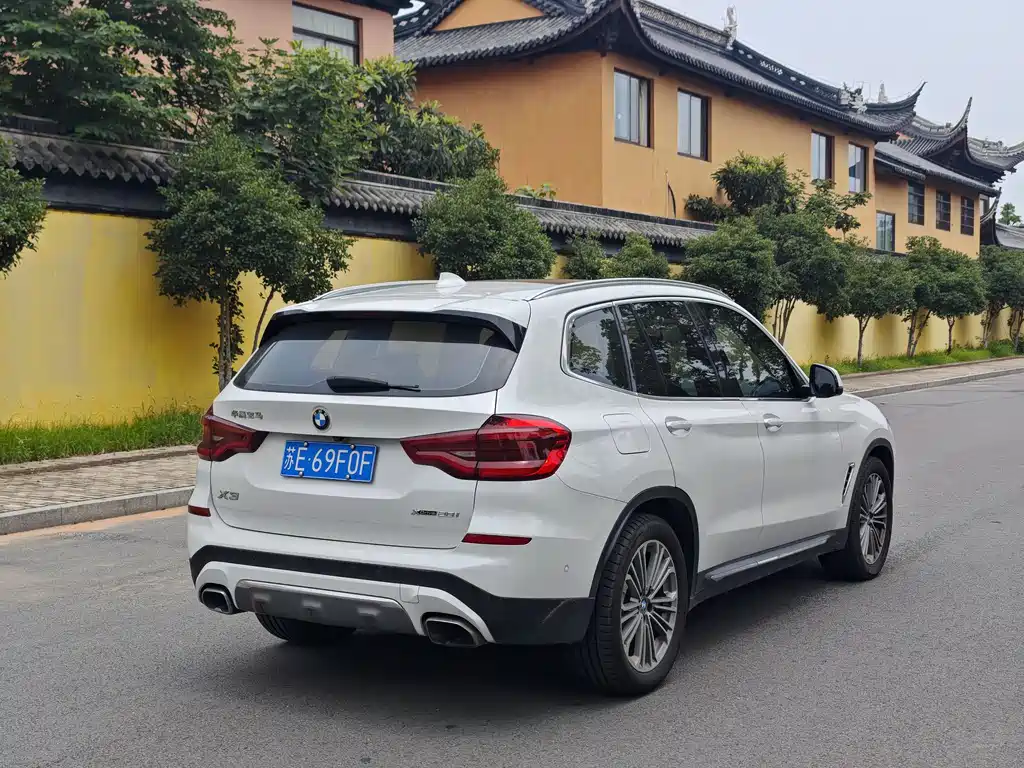 BMW X3 2018 — фото 9