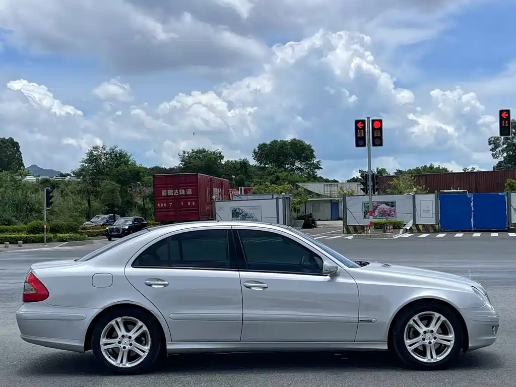 Mercedes-Benz E-Class 2007