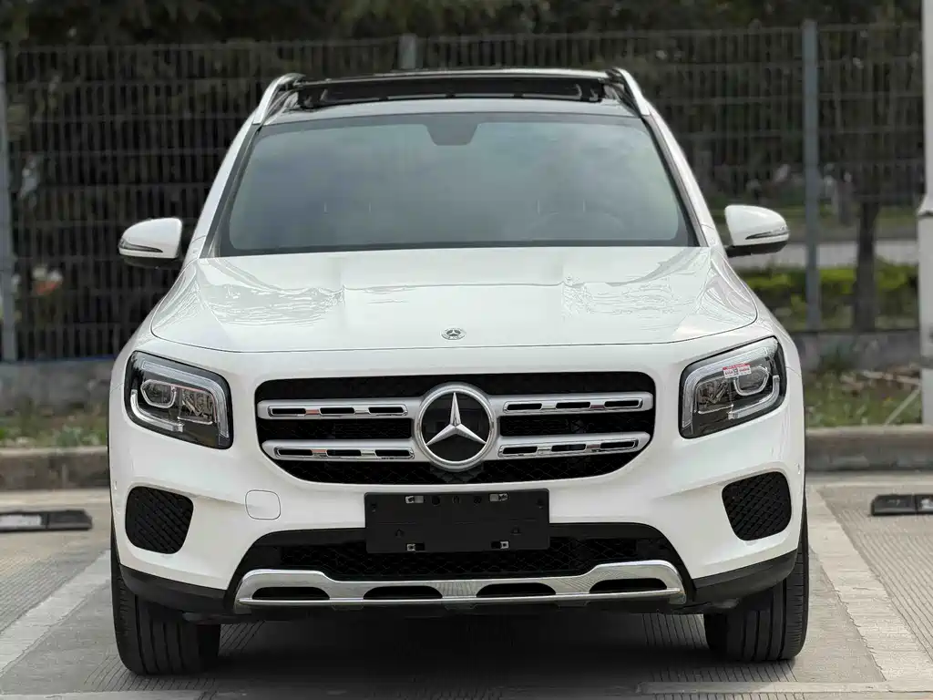 Mercedes-Benz GLB 2021