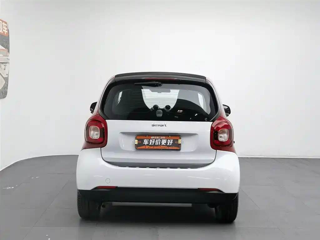 smart Fortwo 2018 — фото 4