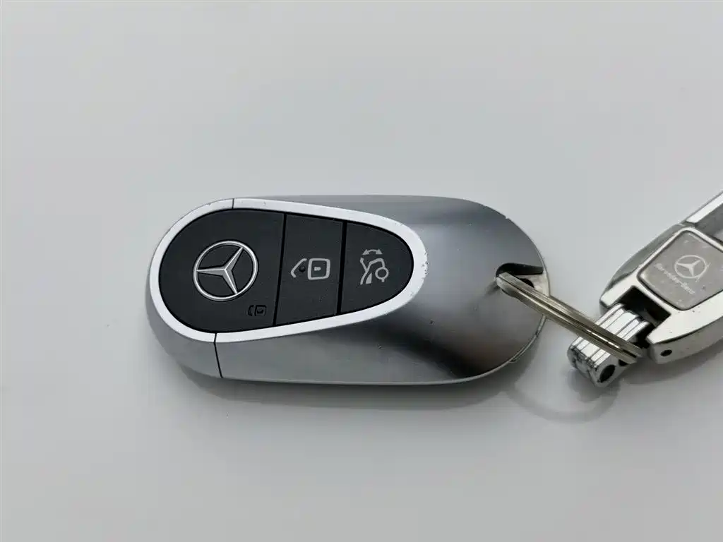 Mercedes-Benz C-Class 2022 — фото 19