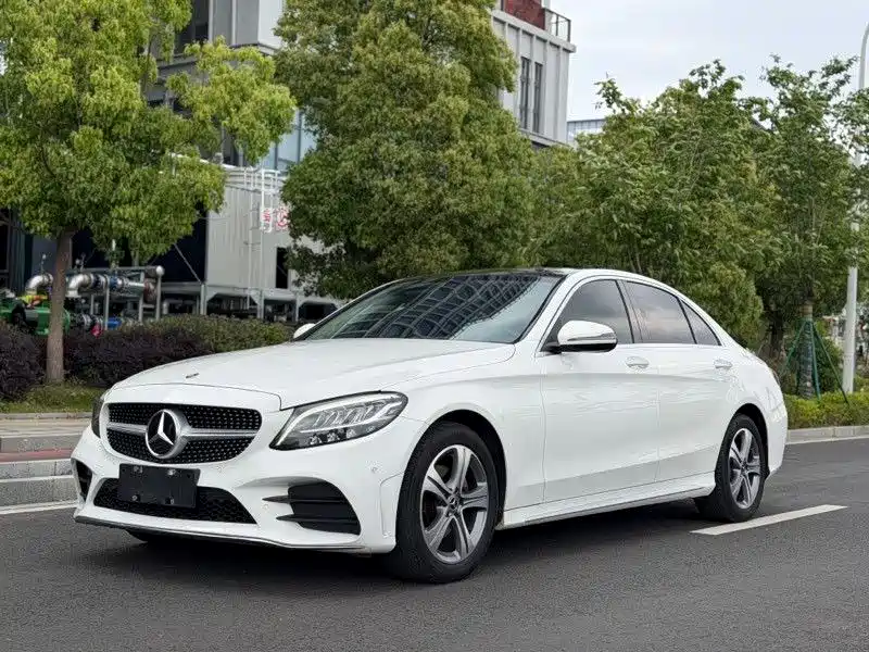 Mercedes-Benz C-Class 2021