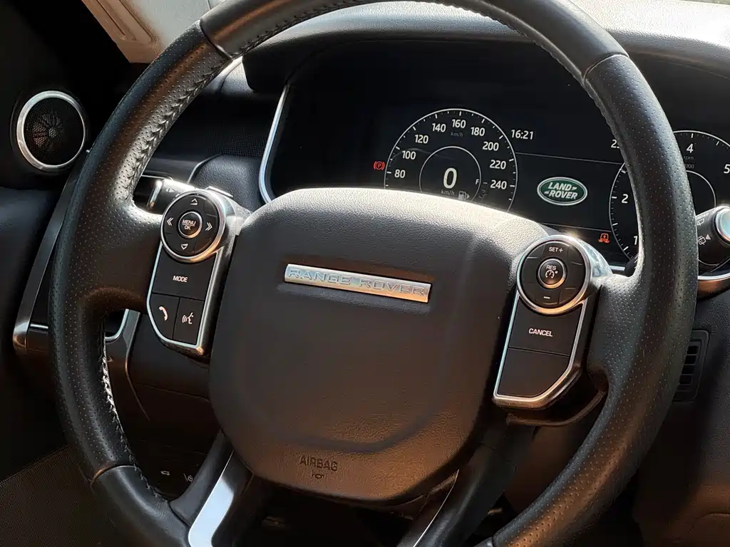 Land Rover Sport 2017 — фото 10