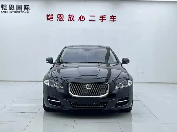 Jaguar XJ 2015
