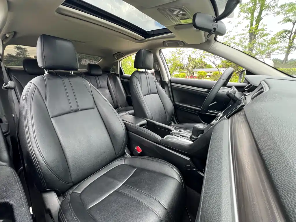 Honda Civic 2021 — фото 10