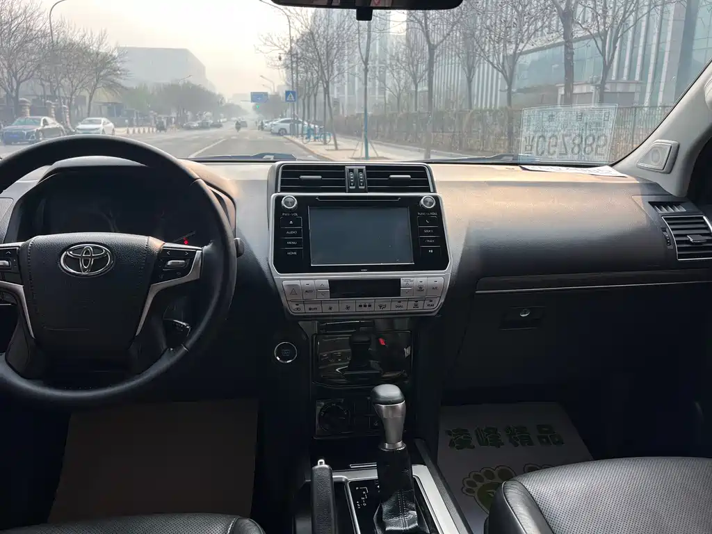 Toyota Prado 2018 — фото 13