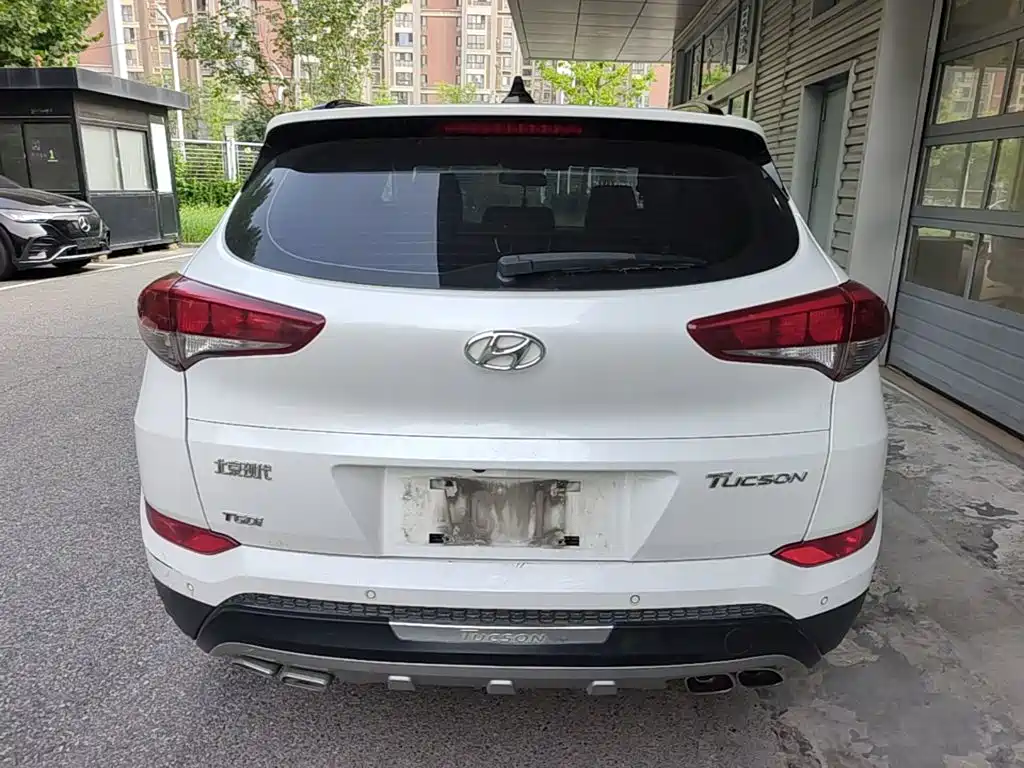 Hyundai Tucson 2015 — фото 8