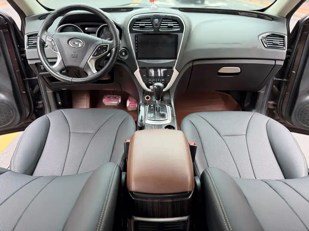 GAC Trumpchi GS5 Super 2015 — фото 5