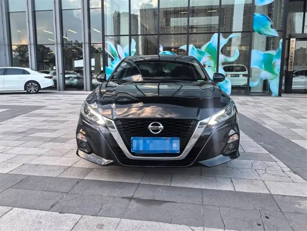 Nissan Teana 2023