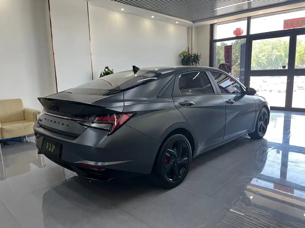 Hyundai Elantra 2023