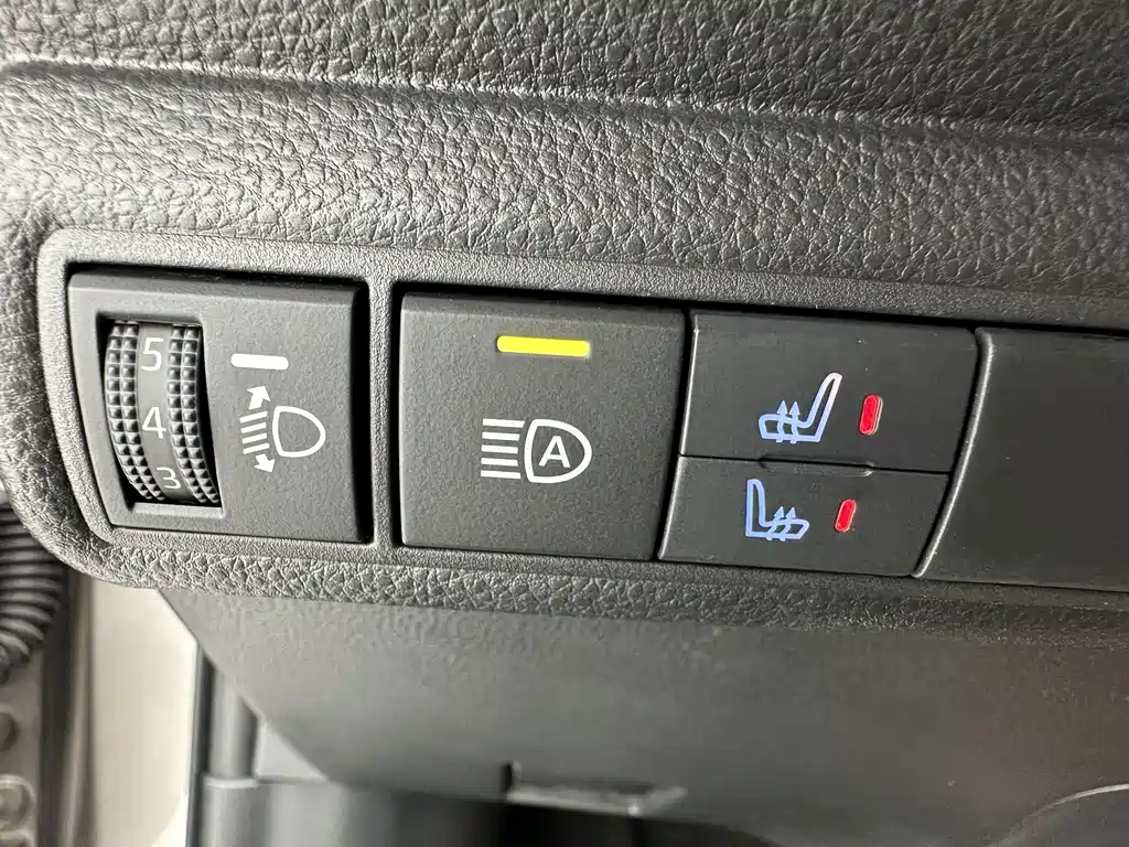 Toyota Corolla 2022 — фото 12