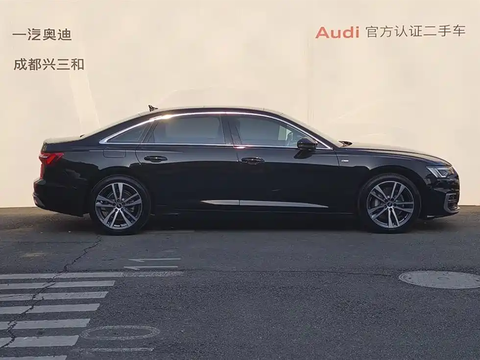 Audi A6L 2025 — фото 2