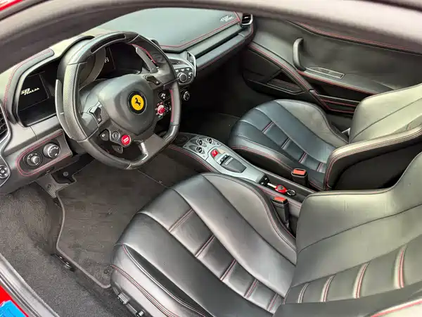 Ferrari 458 2014
