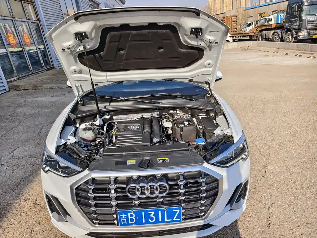 Audi Q3 2023 — фото 23