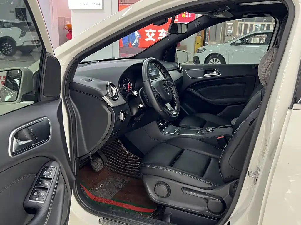 Mercedes-Benz B-Class 2018