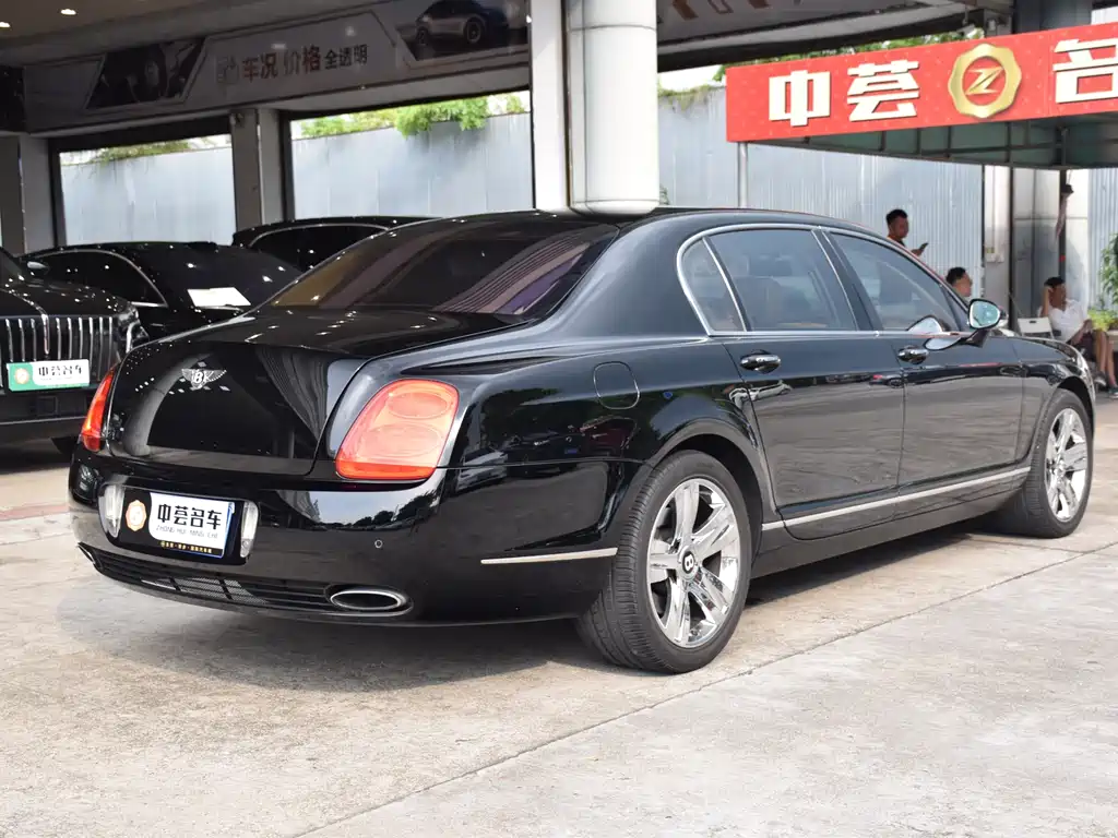 Bentley Flying Spur 2008 — фото 14