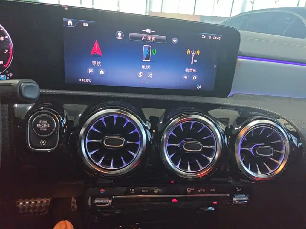 Mercedes-Benz A-Class AMG 2024 — фото 20