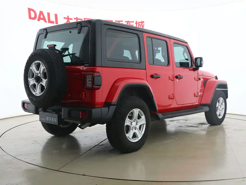 Jeep Wrangler 2021 — фото 16