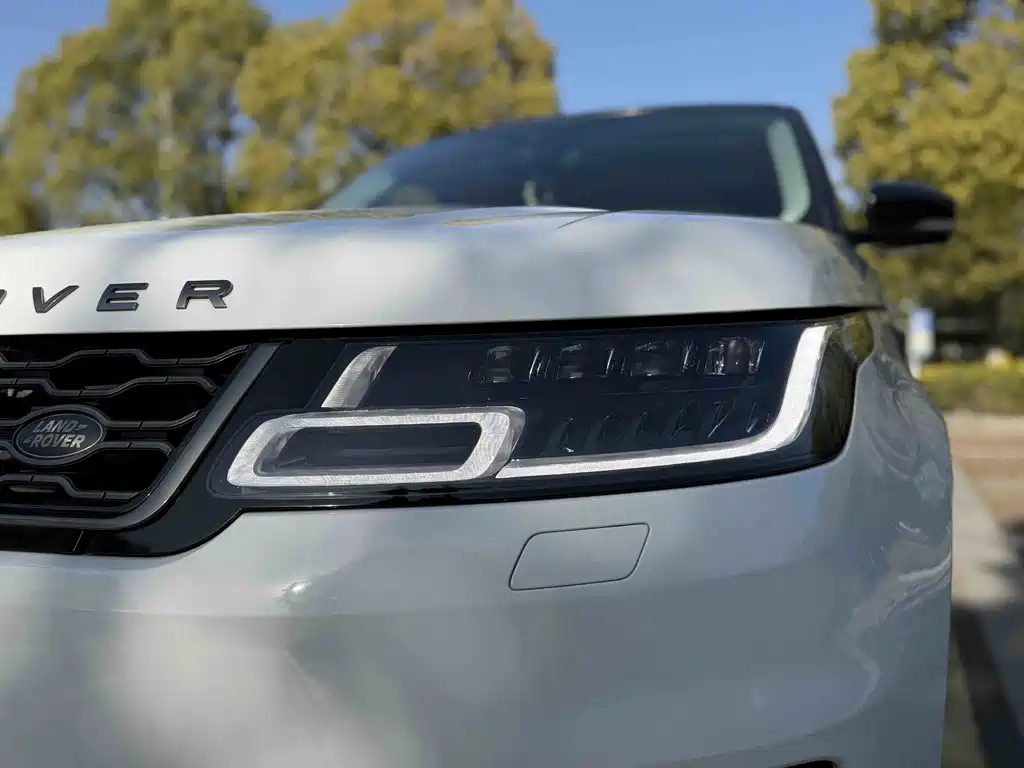 Land Rover Sport 2020 — фото 9