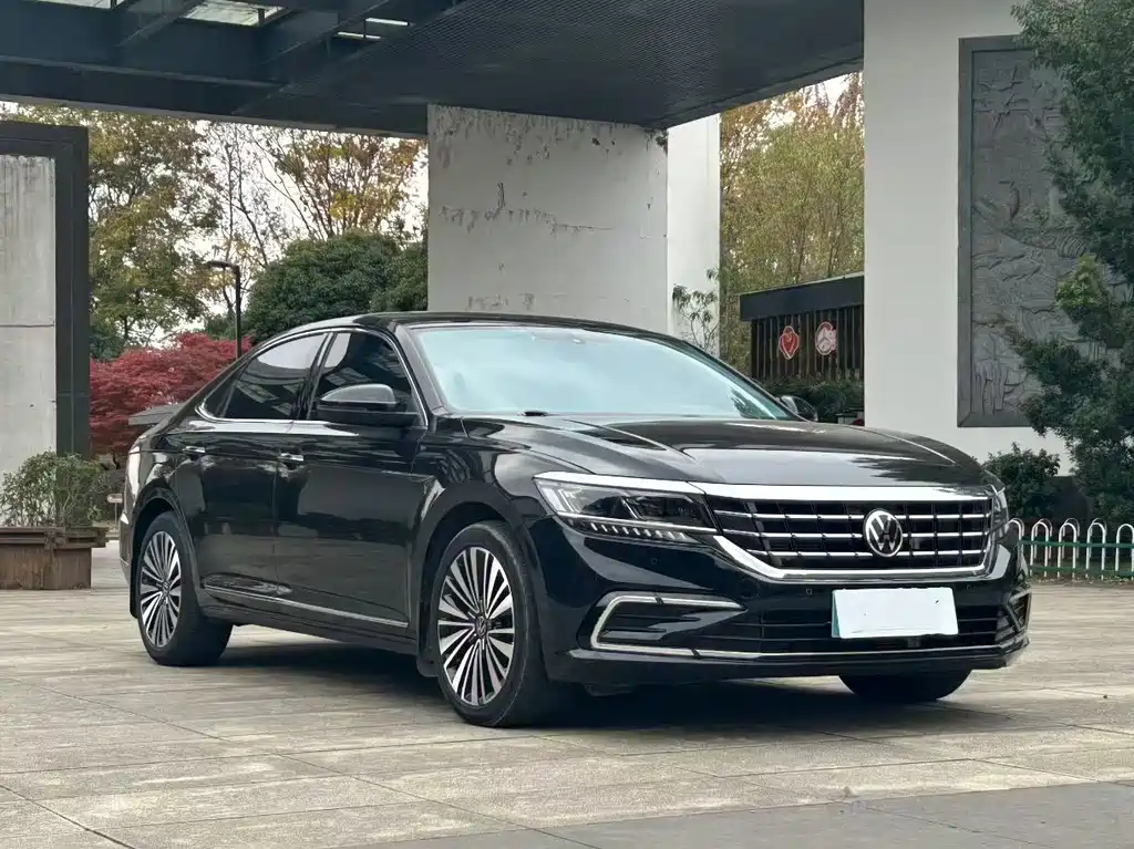 Volkswagen Passat 2021 — фото 3